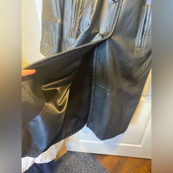 Vintage The Olde Hyde House Black Leather Embroidered Coat - Picture 7 of 15